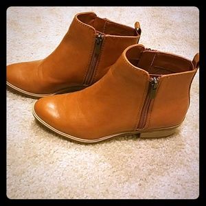 Chaps Sabra Zipper Ankle Boots Tan CalfSkin